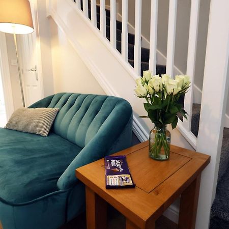 Relaxing 2-Bed Coastal Escape In Port Talbot Apartman Kültér fotó