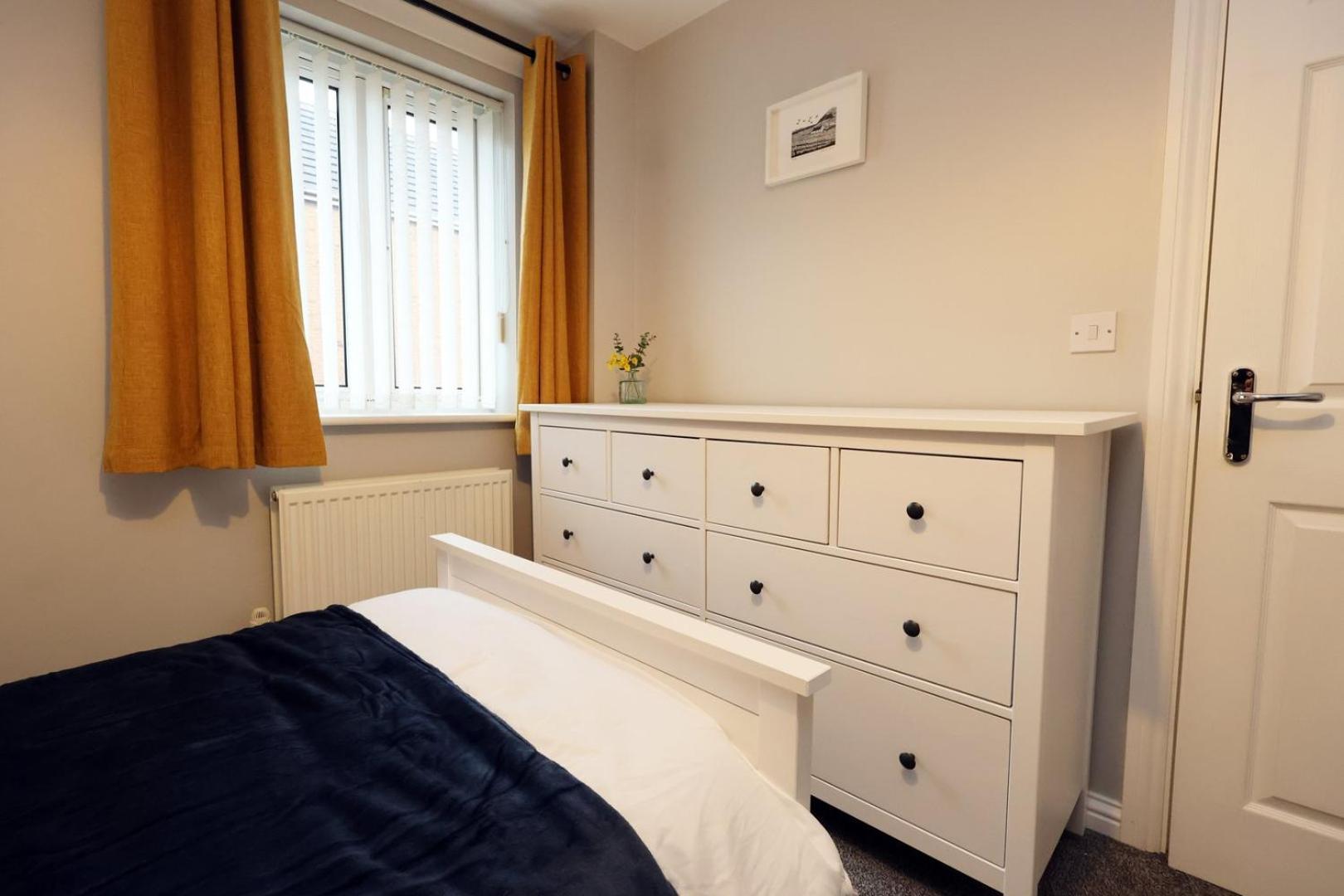Relaxing 2-Bed Coastal Escape In Port Talbot Apartman Kültér fotó